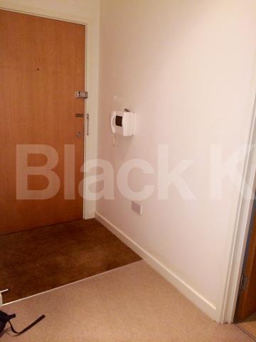 			2 Bedroom, 1 bath, 1 reception Apartment			 The Polygon, Clapham Common